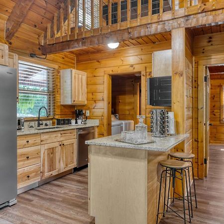 Dudley I By Avantstay Cosy Cabin W Hot Tub Incredible Views Pigeon Forge Exteriér fotografie